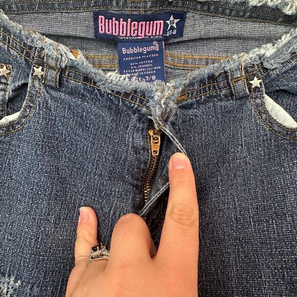 Bubblegum USA Y2K Wide Leg Flare Low Rise Frayed Jeans Size 7/8 Embroidered - Picture 4 of 10